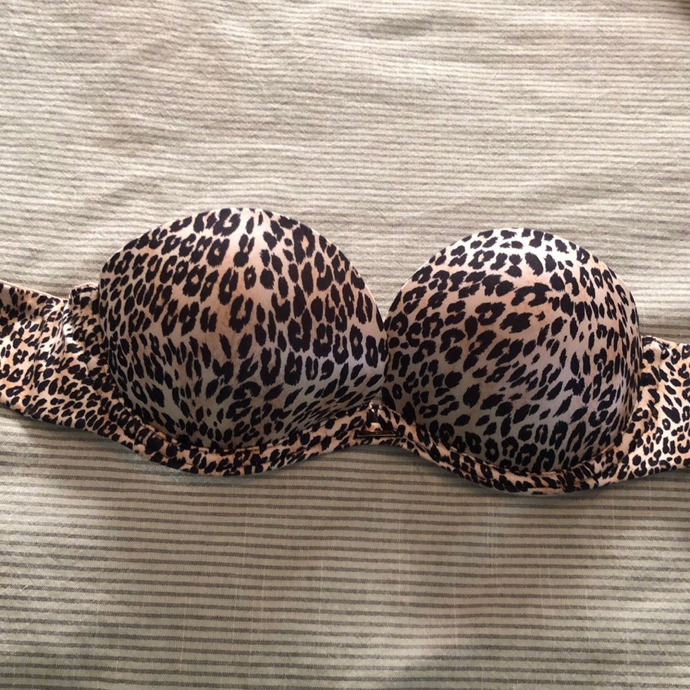 Victoria secret Strapless bra 32A